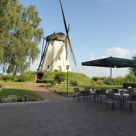 Landgasthaus Zur Muehlenwirtin Petershagen Exterior foto
